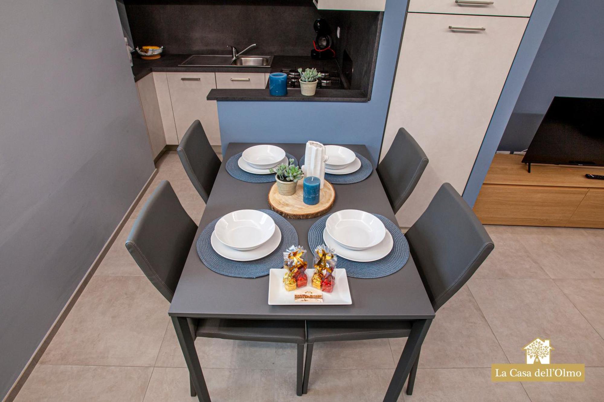 La Casa Dell'Olmo - Suite Apartment Cuneo Eksteriør billede
